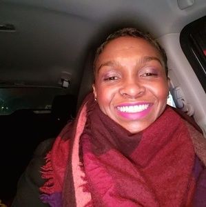 Meet your Posher, Alethea